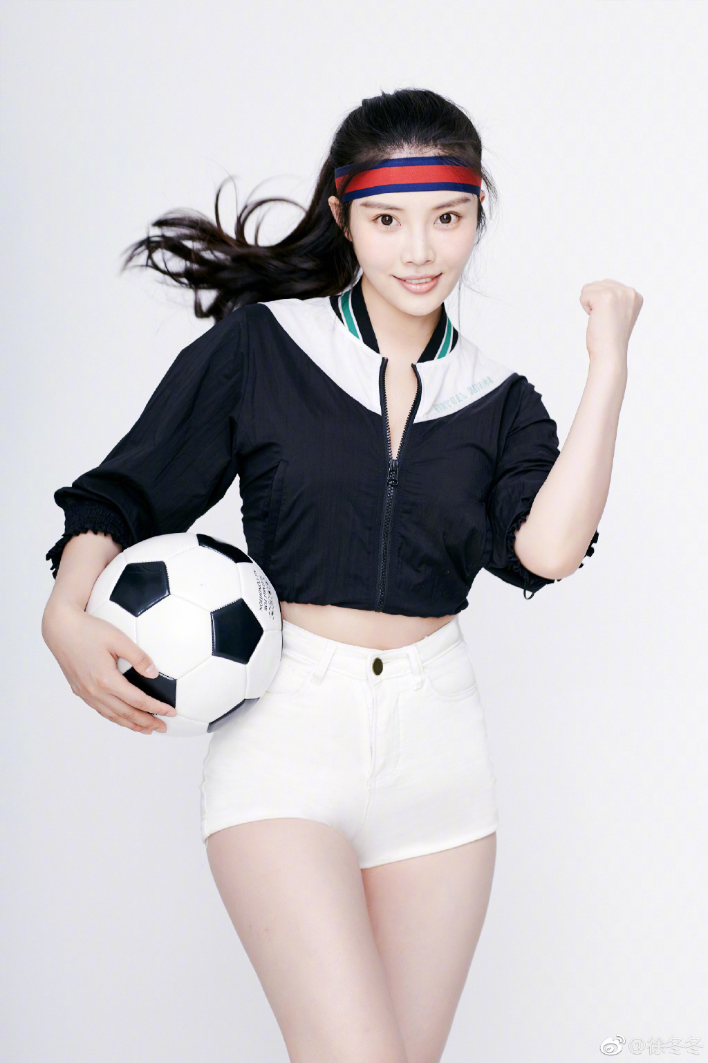 沈腾《西虹市首富》实脸打call巴西队 曝11人海报