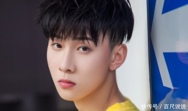 王乐乐告别锅盖头!剪碎刘海变身美少男,过去的