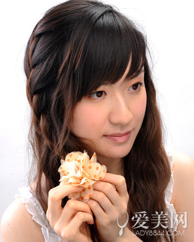 一分钟侧编发教程巧搭发饰更甜美_360问答