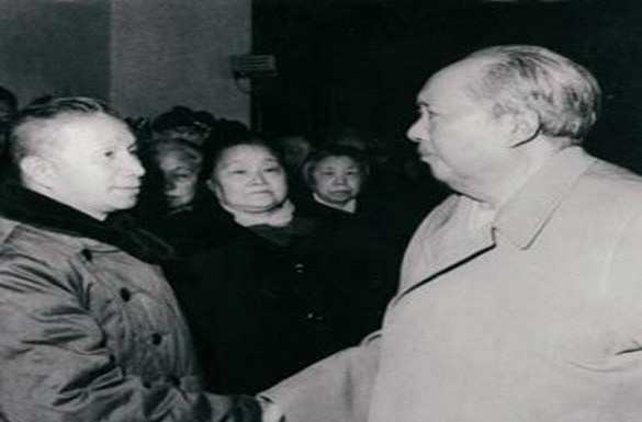 在粟裕和张云逸的较量中,毛主席选择了张云逸