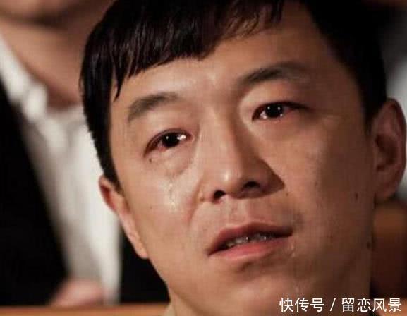 演员哭也是需要技巧的,他用一滴泪征服观众,很
