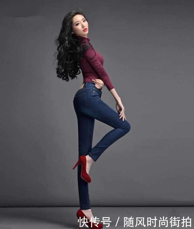时尚穿搭:紧身牛仔裤搭配高跟鞋,穿搭迷人优点