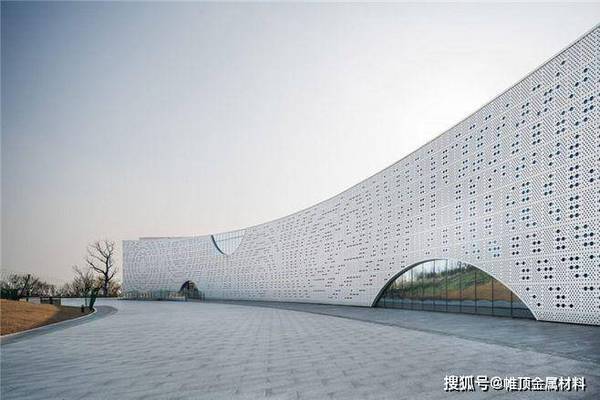 板壳结构在建筑中的应用
