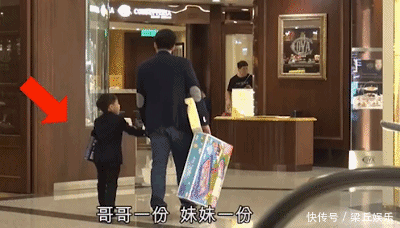 港媒曝郭晶晶已生下第三胎,公公霍震霆称是女