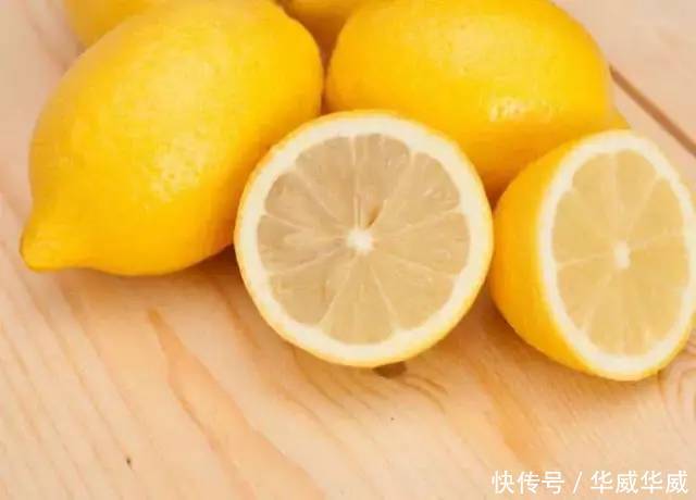 生活小技巧:喝柠檬水会变白吗?美食家说漏嘴