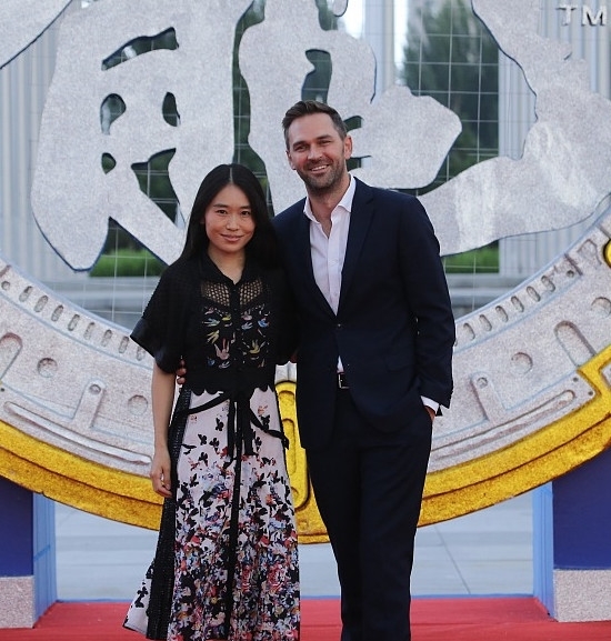一家子导演!张艺谋妻子晒儿子杀青照,18岁已经执导多部戏 ibet国际