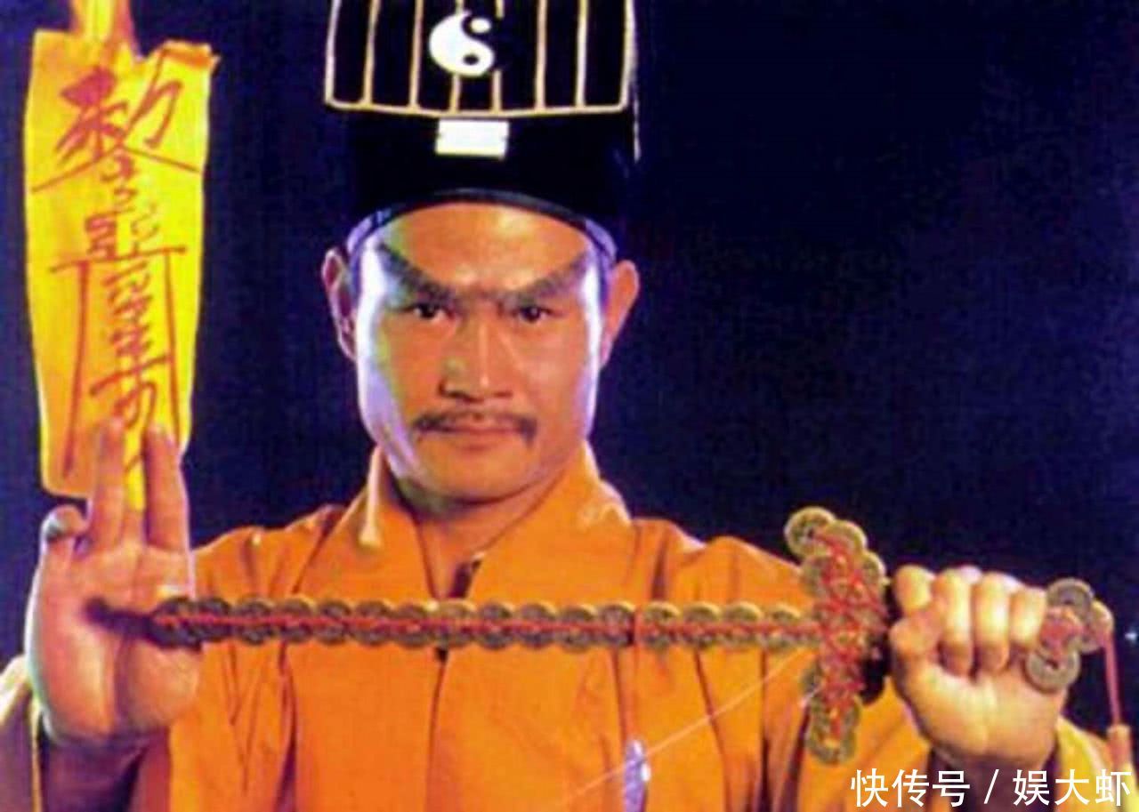 每次看僵尸片都害怕,只要林正英一出现就感觉