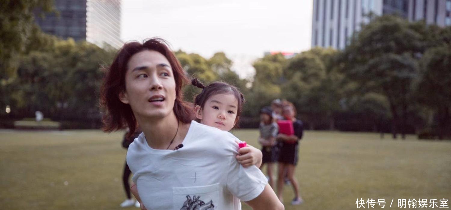 戚薇女儿Lucky真名曝光, 网友直呼太可爱了! 