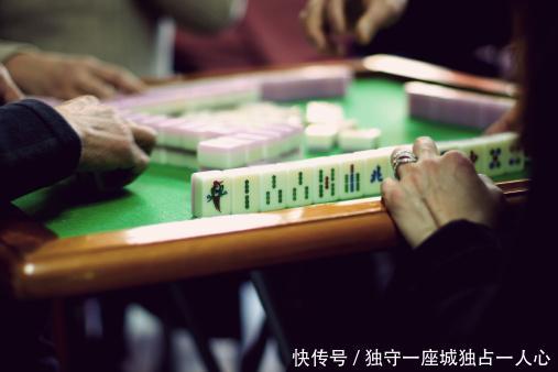 打麻将拆、搭技巧,正确理牌才能胡大张