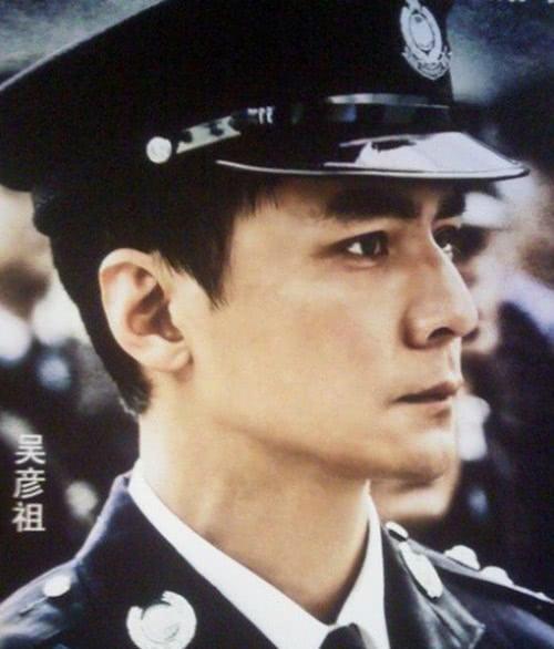 娱乐圈最帅造型,刘德华军装,谢霆锋厨师,最牛的