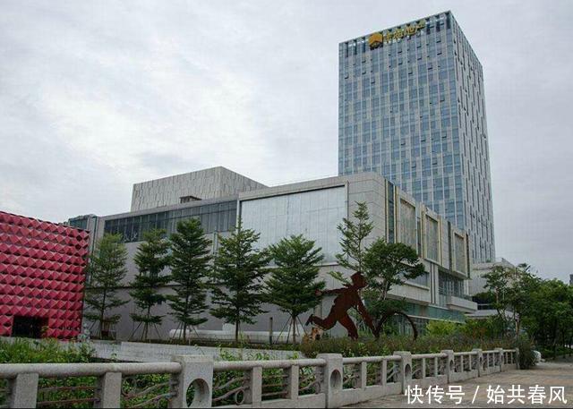 中国最悲催的两座城市, 由一线降为二线