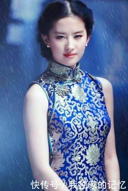 同样都是穿旗袍,忍住了刘亦菲,抗住了唐嫣,但看