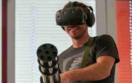 炫酷无比 VR设备+加特林机枪组成史上最酷外设组合