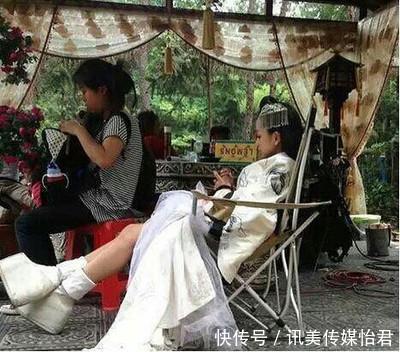 四美女千年鞠婧拍戏时踩高跷其实矮个女明狗图片狗美女抱图片