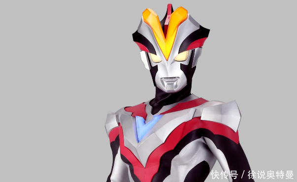 这4个奥特曼的大腿,可以看一整天,你注意到了