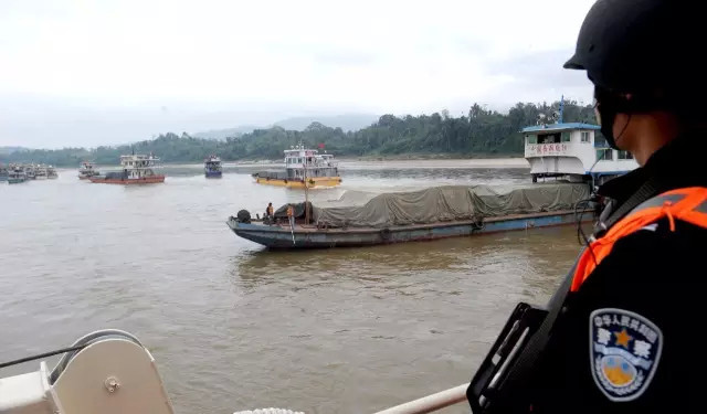 湄公河事件老船长:执法船险遭火箭弹集火袭击