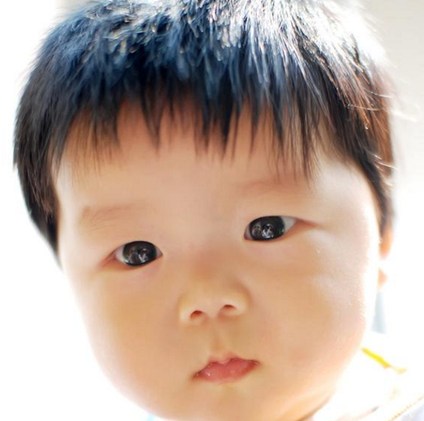 18个月宝宝回老家,在奶奶家待2小时反复呕吐,