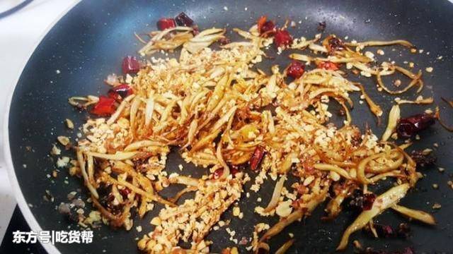 干煸杏鲍菇这要做,味道太好了,孩子吃饭更喜欢