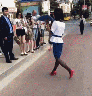爆笑gif:当深入的瞬间,到达g点,到底什么感受?女人必知