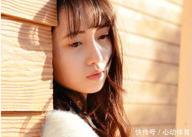 我的女朋友很喜欢购物,是个月光族,在一起存不