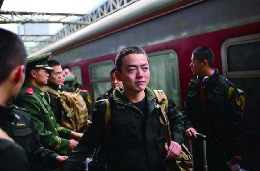当兵八年后出来能做什么?老兵告诉你已经八年