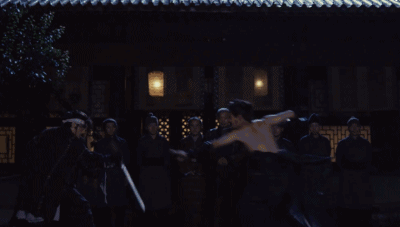 厉害了word导演,不仅实现了侠客梦,还和女演员一起湿身?