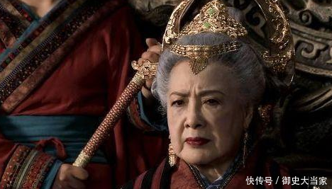 两任丈夫婚前猝死, 无奈只好去当宫女, 搞垮了一