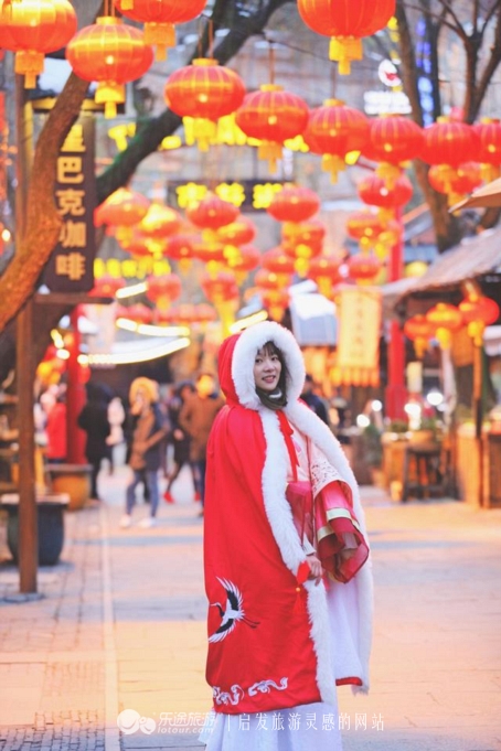 杭州的第N+1种玩法,穿上古装拍大戏