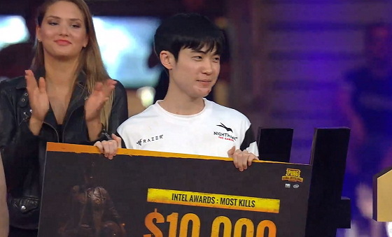 真的强!韩国选手EscA包揽PGI个人奖项 小狮子