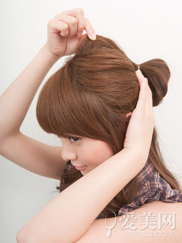 公主头扎发教程半扎丸子可爱俏皮_360问答