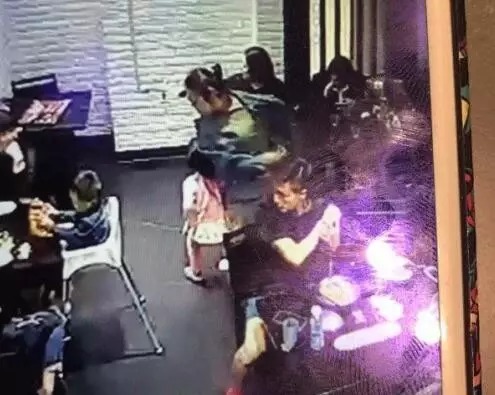 【转】北京时间 与男朋友闹别扭 女大学生脚踹4岁女童出气 - 妙康居士 - 妙康居士~晴樵雪读的博客 【转】北京时间 与男朋友闹别扭 女大学生脚踹4岁女童出气 - 妙康居士 - 妙康居士~晴樵雪读的博客