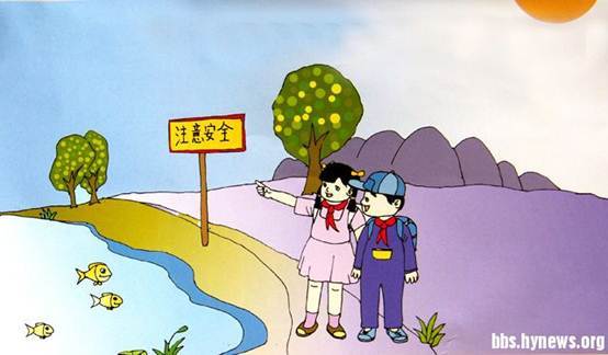 大暑之日防溺水 儿童游泳忌打闹