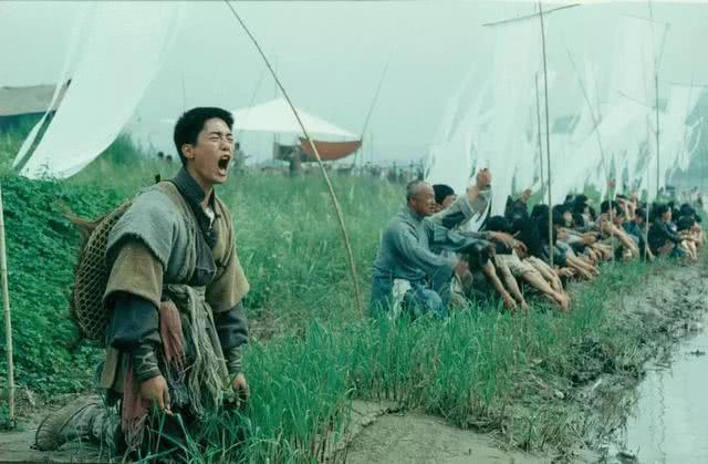 回忆杀!凌潇肃演唱回家的诱惑主题曲:一个被唾