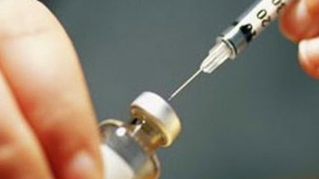 19岁少年,注射乙肝疫苗时被拒,防疫站:6种人不