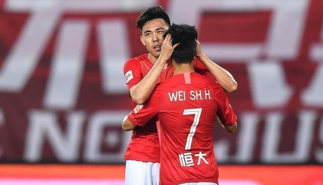 中超-韦世豪冯潇霆破门张琳芃染红 恒大3比0天