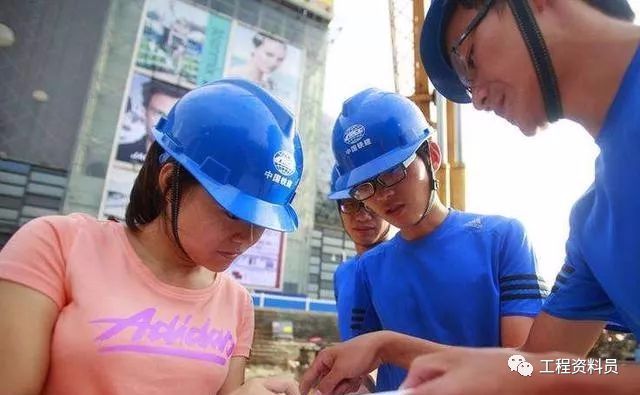 楼梯施工图纸常见错误解析（楼梯施工图纸标注规范）