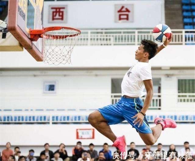 矣进宏cba扣篮视频