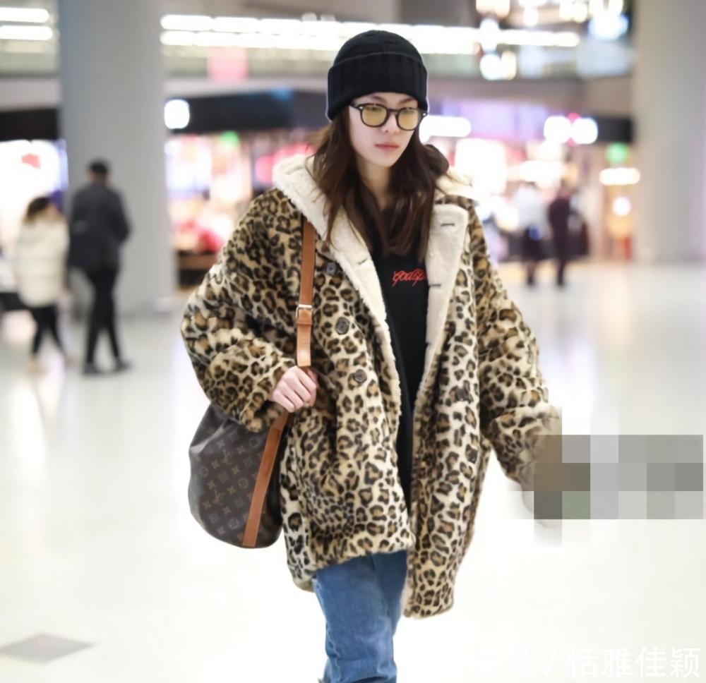 冬天绝对不要露脚踝, 像钟楚曦一样裤子包住靴