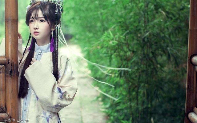 天子呼来不上船的李白被误解了千年,杜甫:我