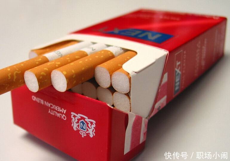 面试官:别人发烟时唯独不发你,你怎么做?90后完美解答被录取