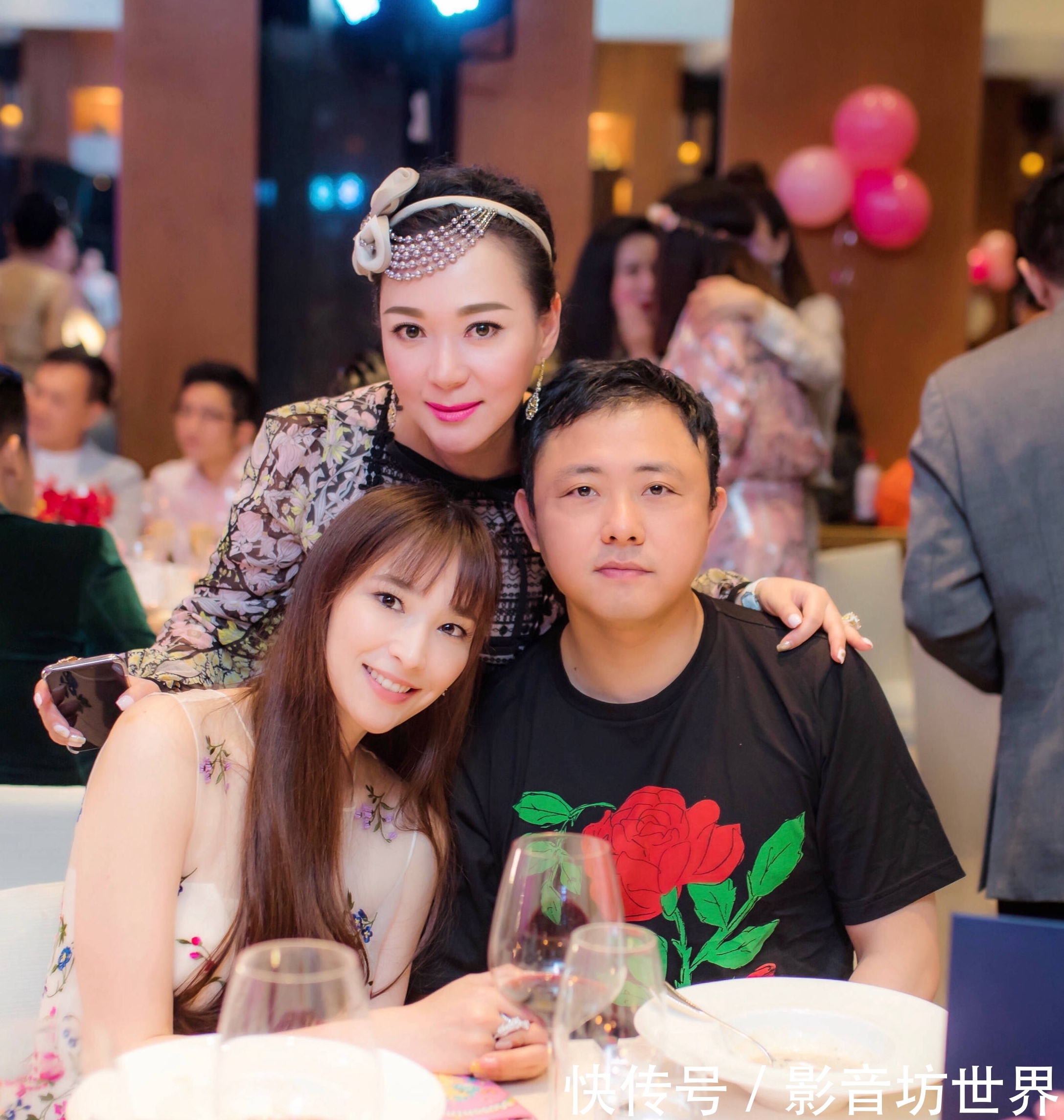 纪晓波妈妈香港豪宅设宴,说送给吴佩慈的三亿