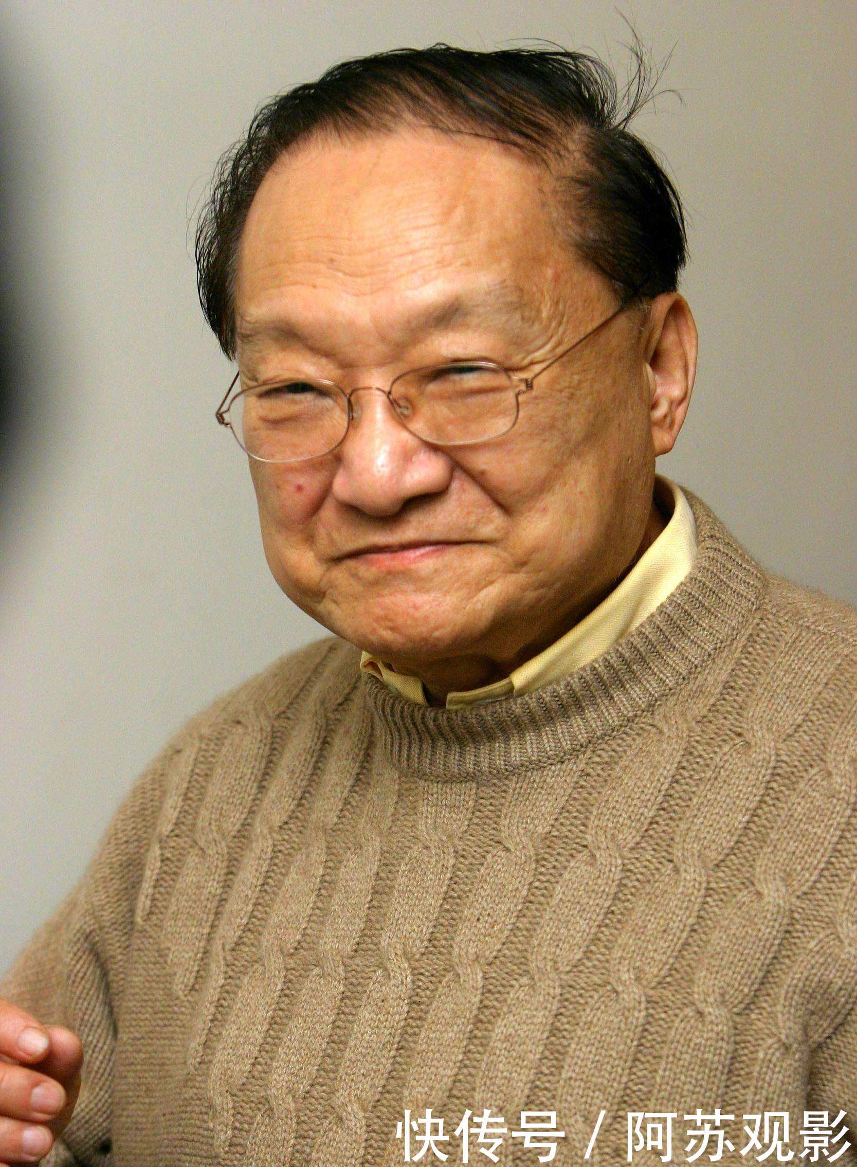 铁杆粉丝徐克发文追悼金庸逝世!金庸为什么到