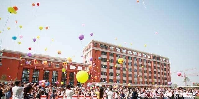 2019全国政策100强保送,衡水高中仅第二、毛上海中学排名高中图片