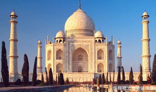 英国的殖民地个个发达, 为何印度却很穷困