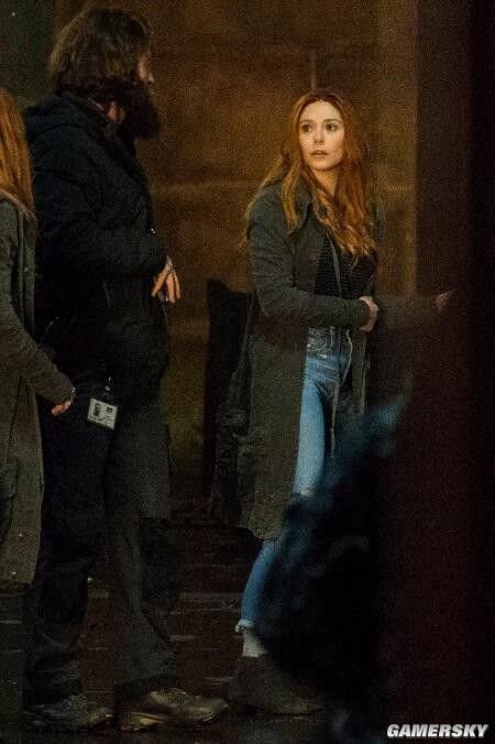 《复仇者联盟3:无限战争》最新片场照:绯红女