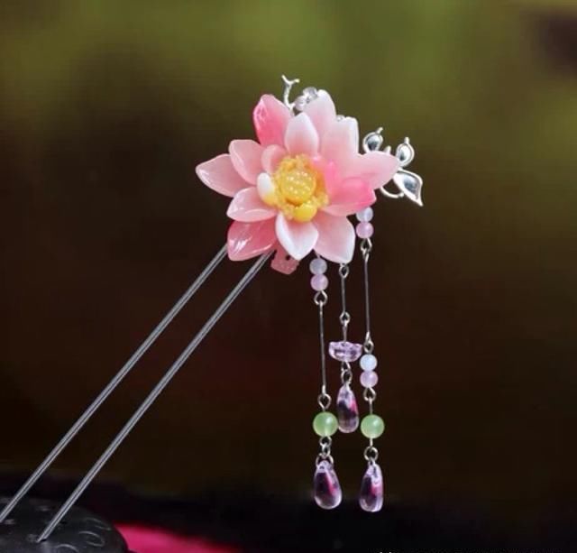 被古装神剧《封神演义》的精致服饰所折服,精