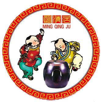 1999年,35岁的金彪云回乡创办东阳明清居红木有限公司.