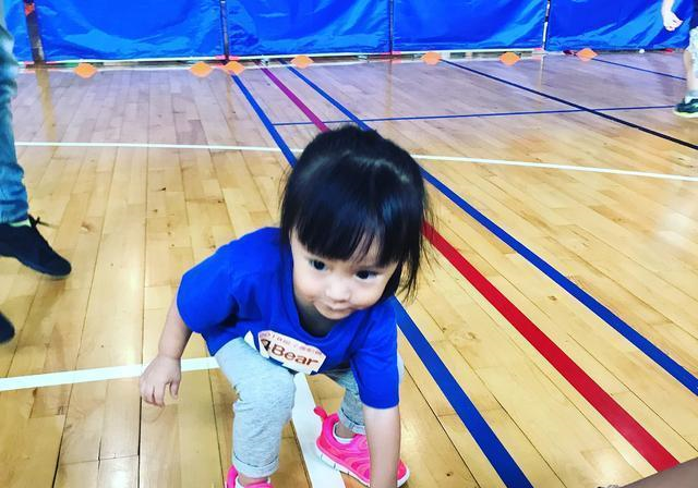 欧弟陪女儿jojo参加幼儿园运动会, 感慨还是家长