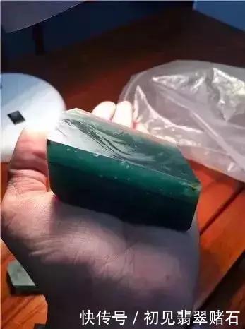 7位数买下的极品蓝水老坑料,最后做出玻璃种观音,这次发财了! 快速提现真钱捕鱼