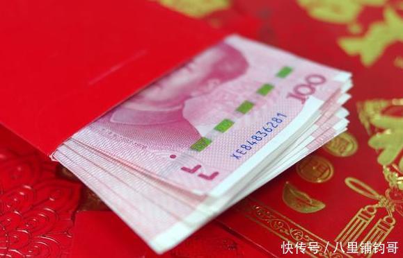 公婆去世小姑子结婚,我包了两万红包,我生女儿